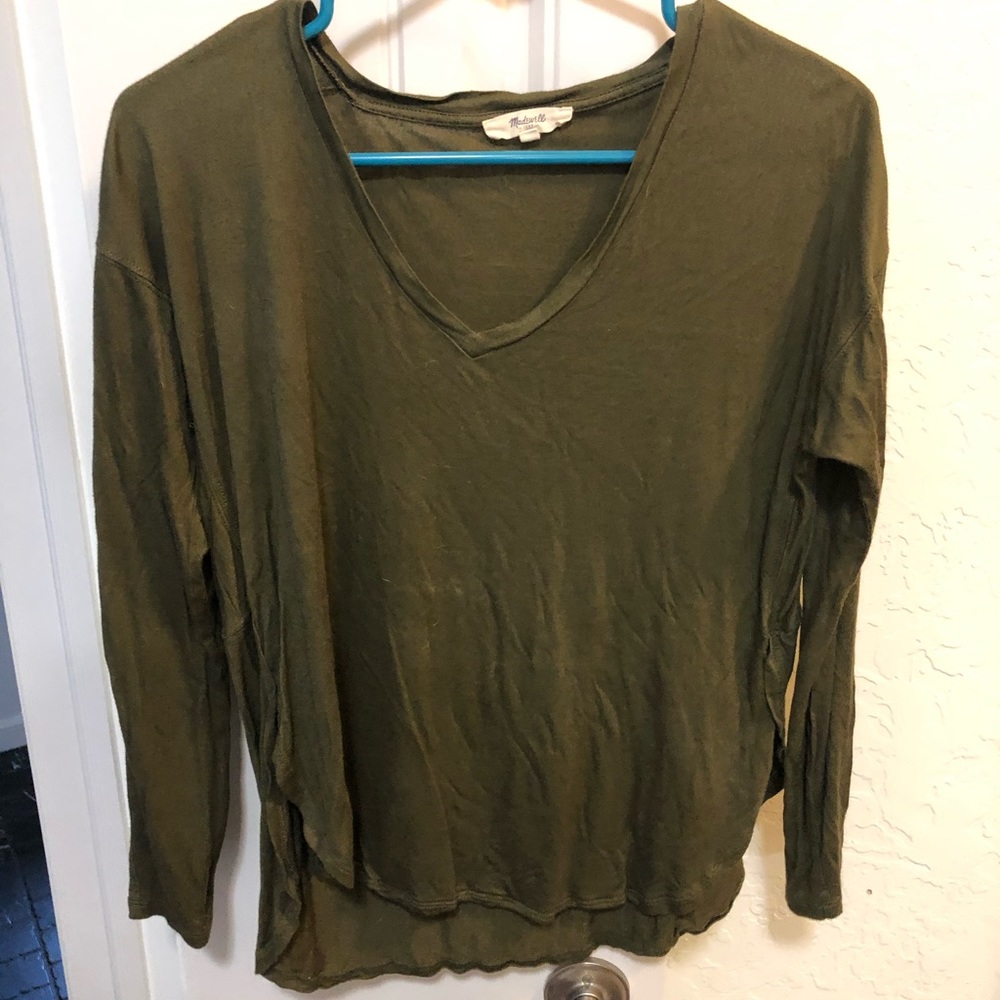 Long sleeve v-neck